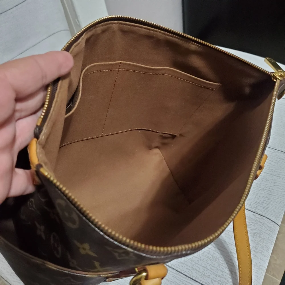 Louis Vuitton Monogram Totally PM - Picture 15 of 16